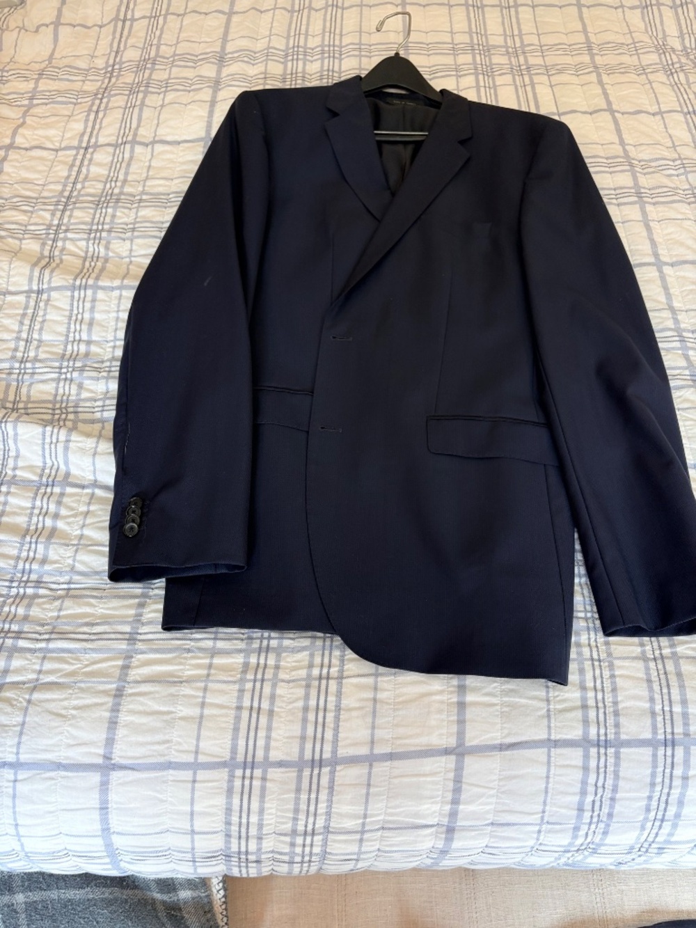 Hugo Boss 44L Mens Suit